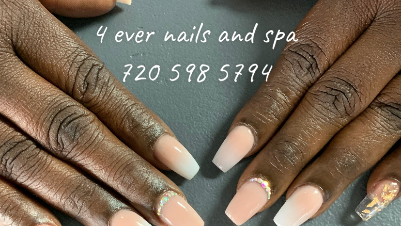 4-Ever Nails & Spa logo